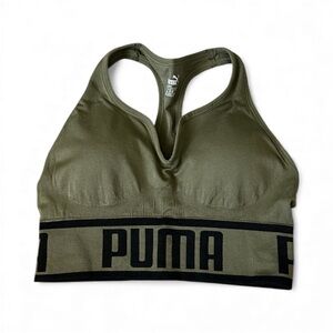 ⚫️PUMA: Wome’s size M, army green w/black logo padded sports bra barely worn⚫️